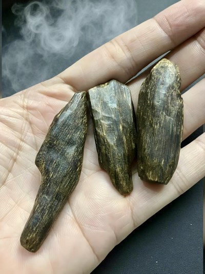 KỲ NAM TAM THẾ Chìm